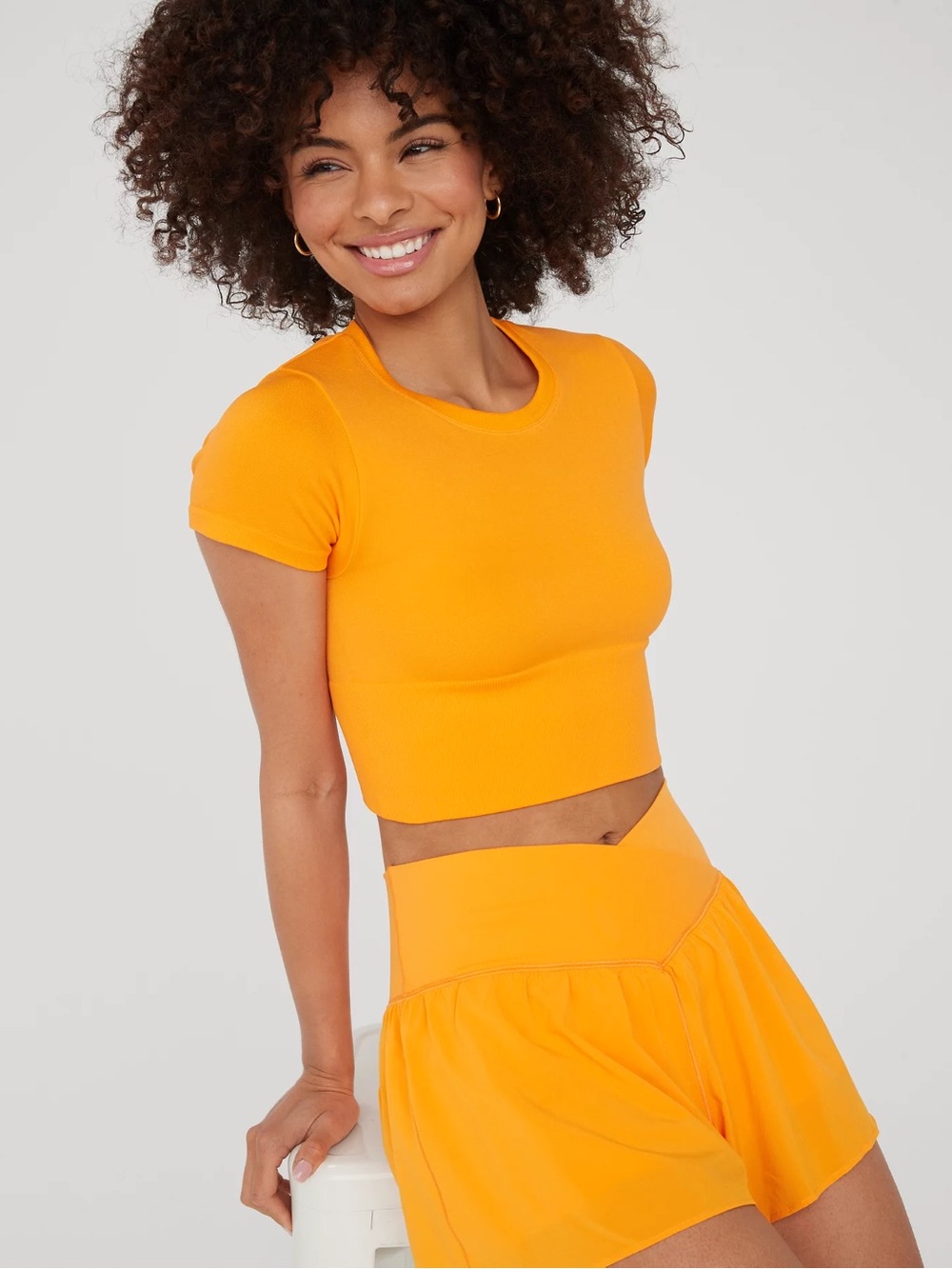 OFFLINE By Aerie Sidewalk Seamless Cropped T-Shirt M simply orange